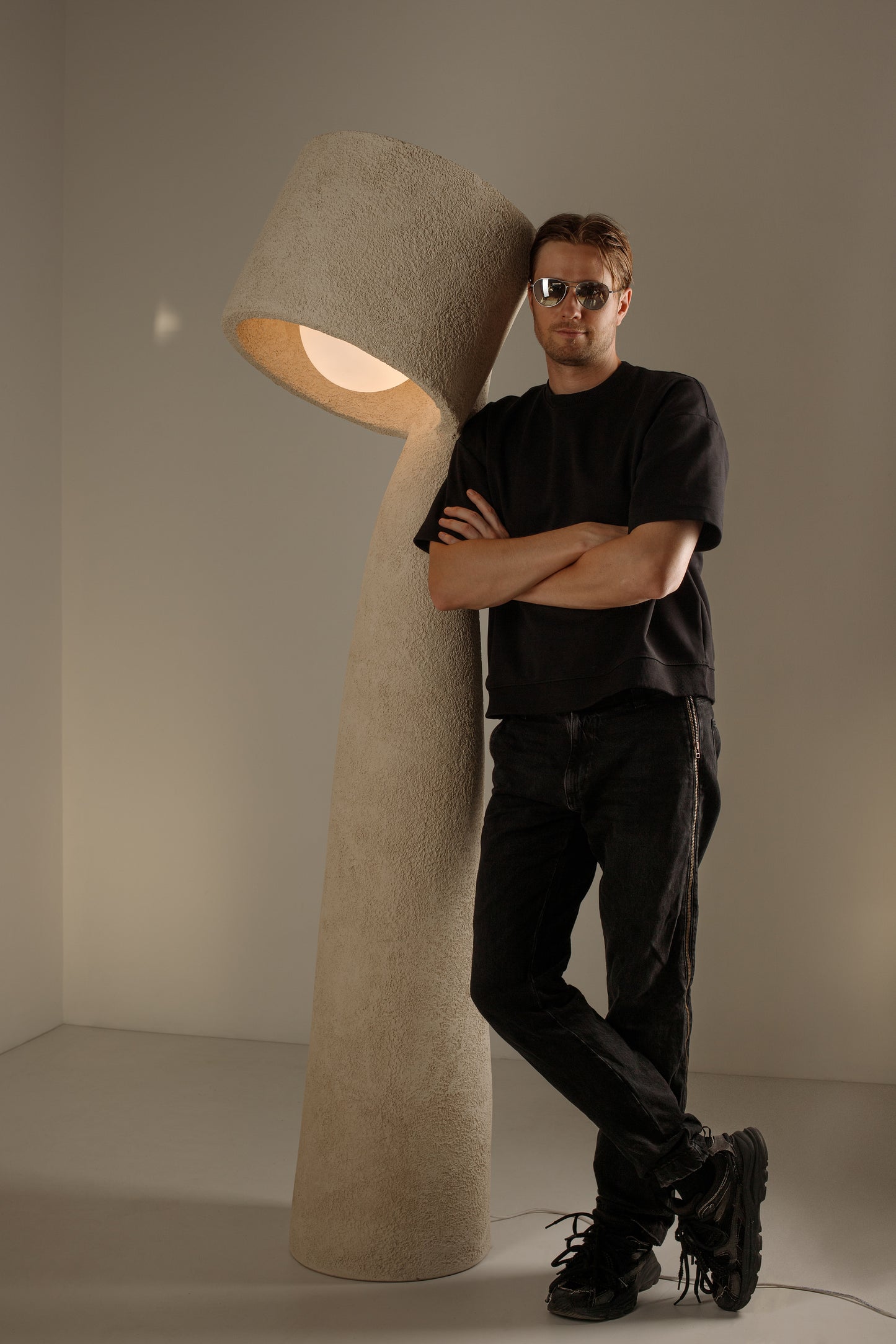Lampadar LUXO finisaj texturat