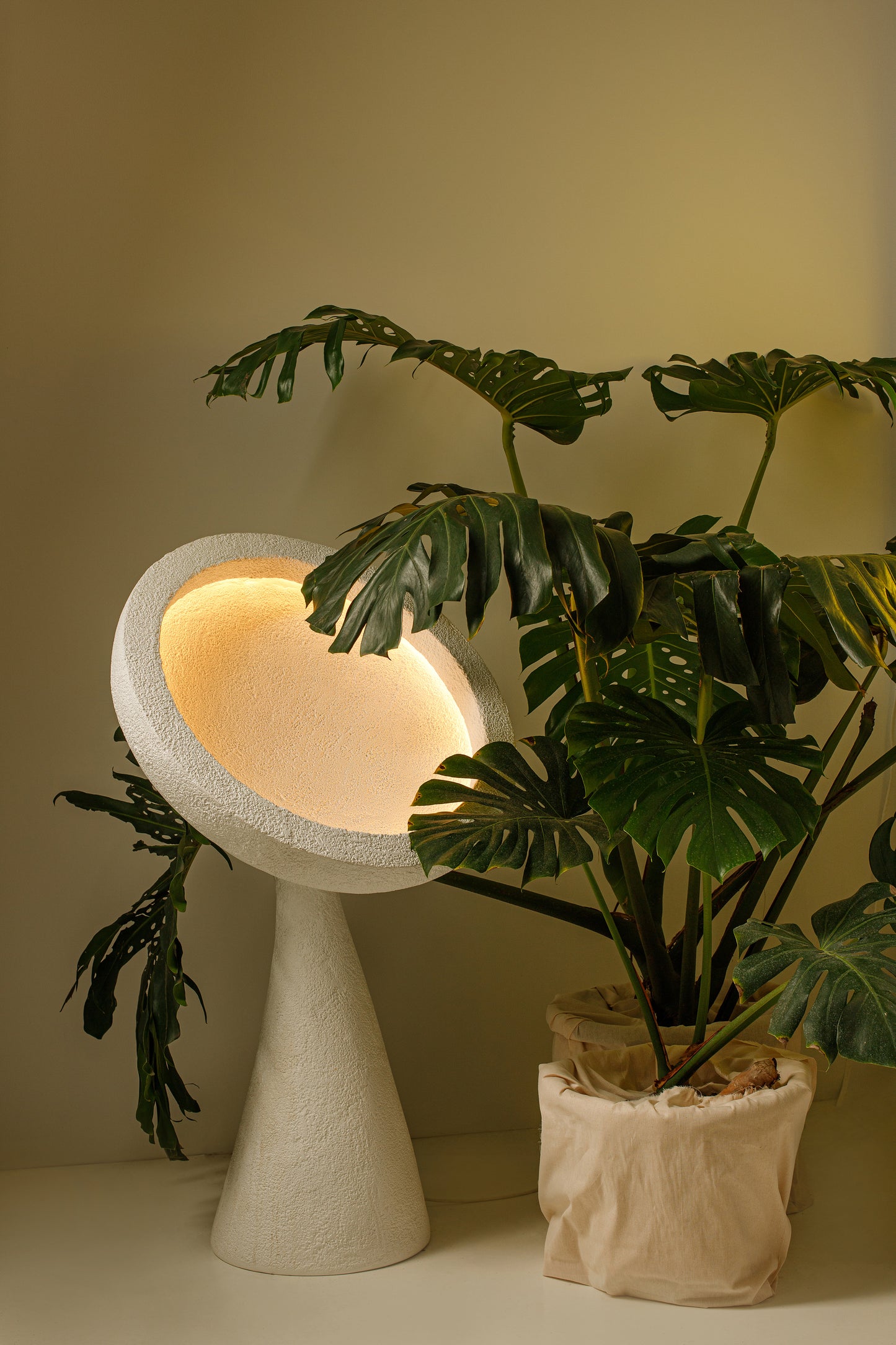 Lampadar FULL MOON finisaj texturat