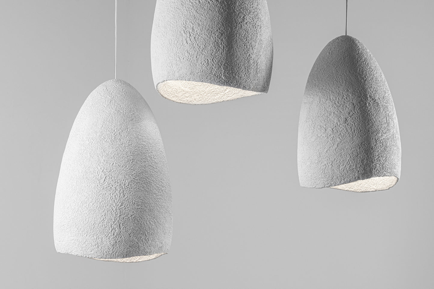 COCOON suspended lamp textured finish