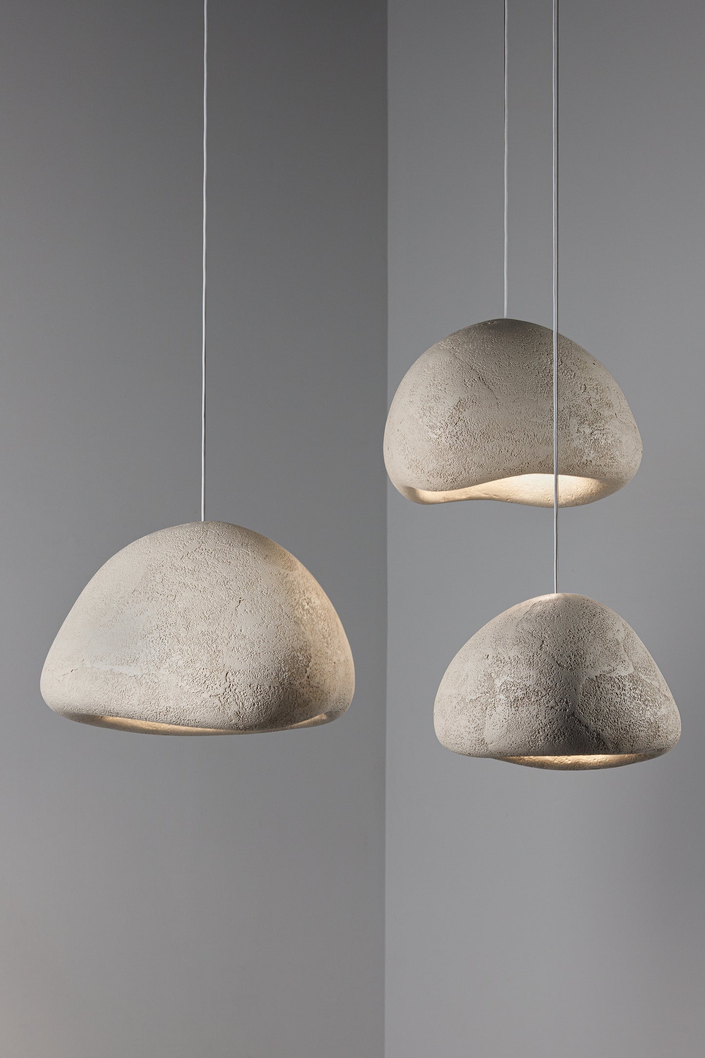 DUGON pendant lamp with textured finish