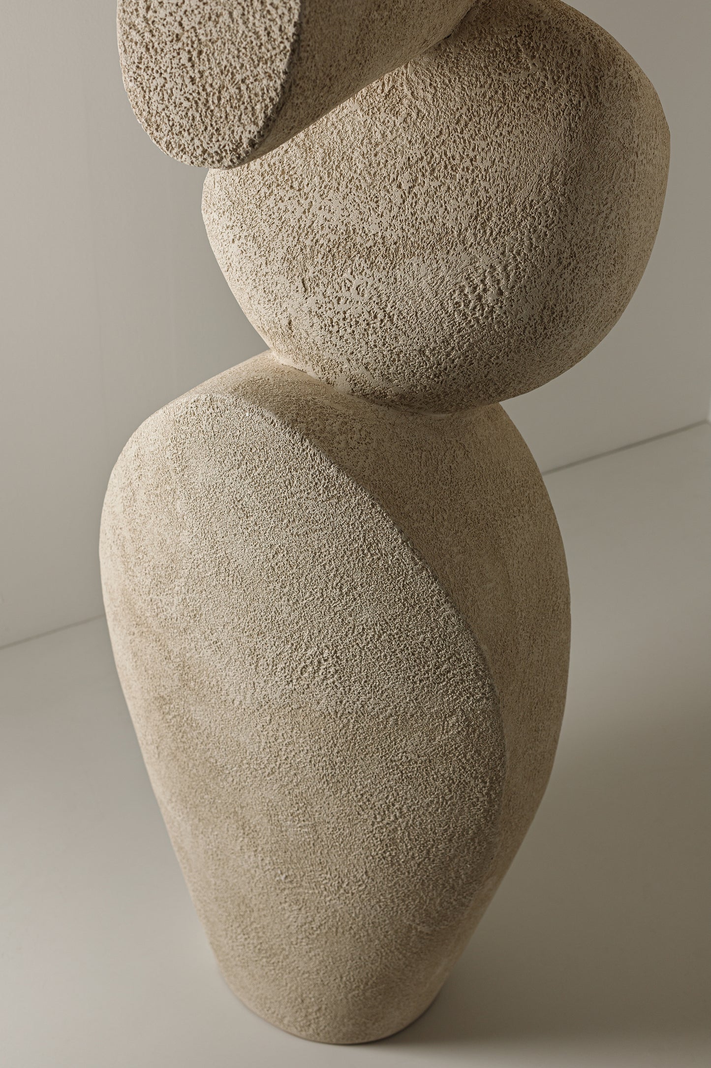 ONA sculpture textured finish